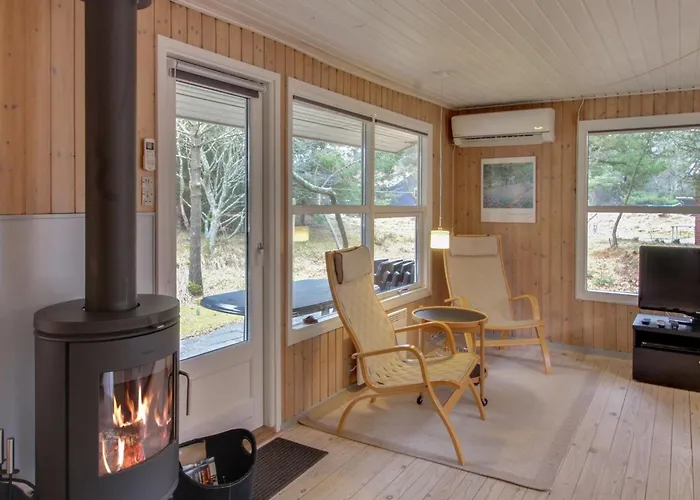 Dika - 1km From The Sea By Interhome *